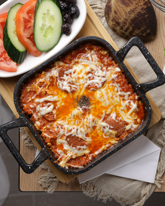 Menemen mit Sucuk u. Gouda