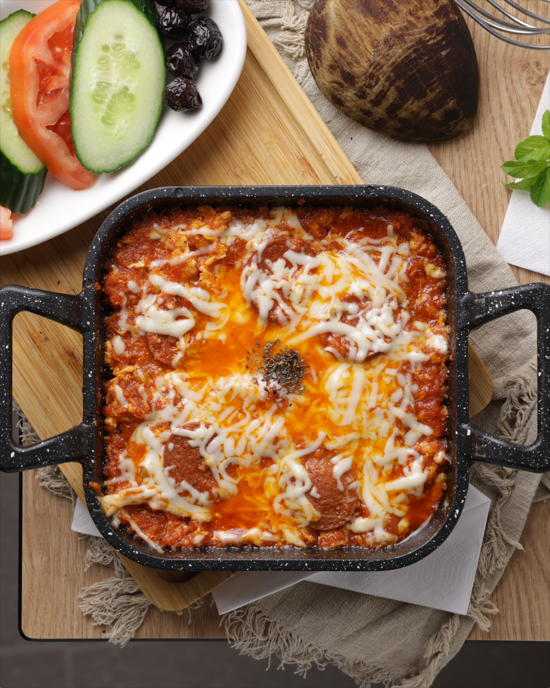 Menemen mit Sucuk u. Gouda